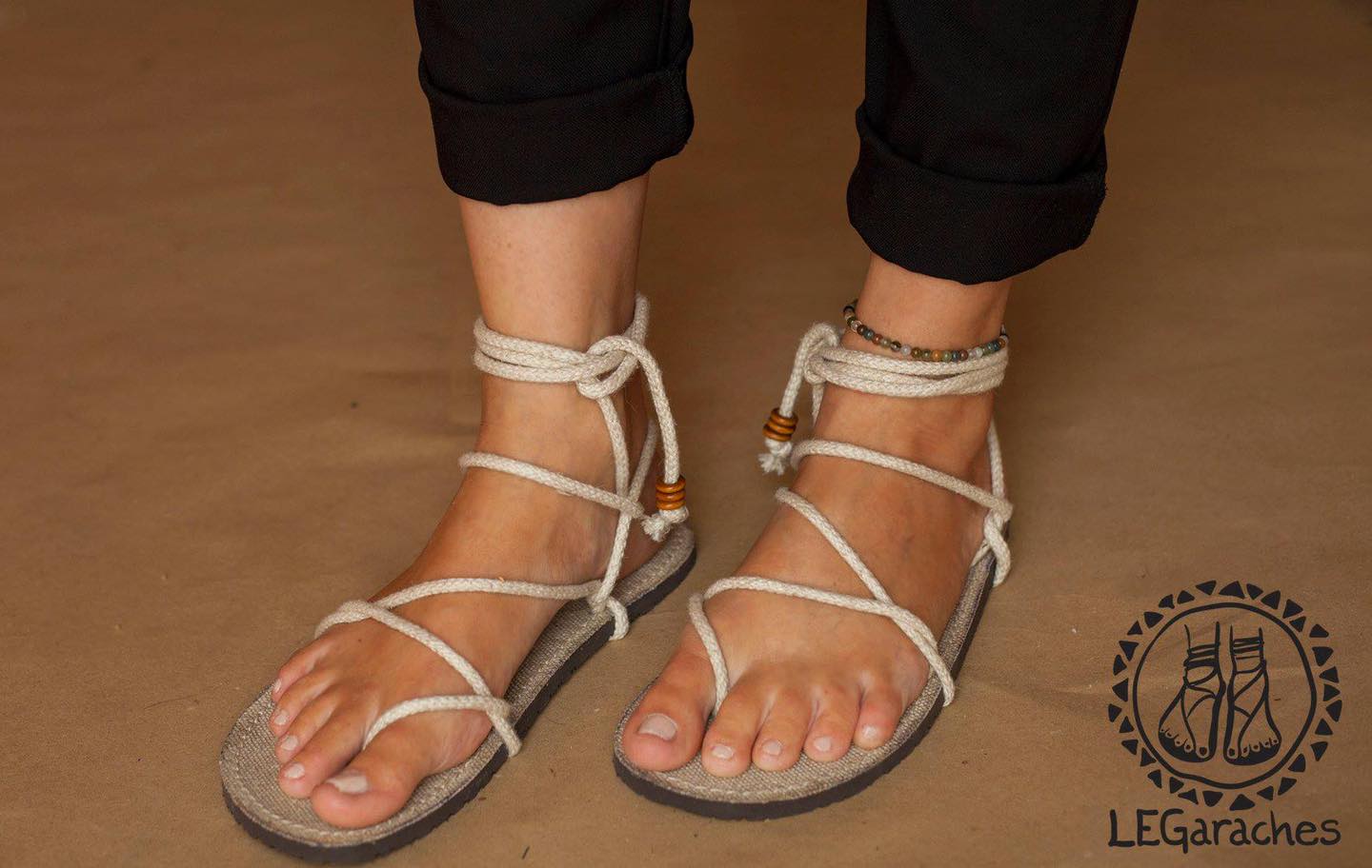 legaraches, sandale