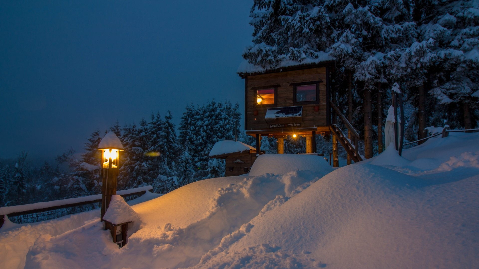gorski lazi, kućica na drvetu, kuća za odmor, gorski kotar