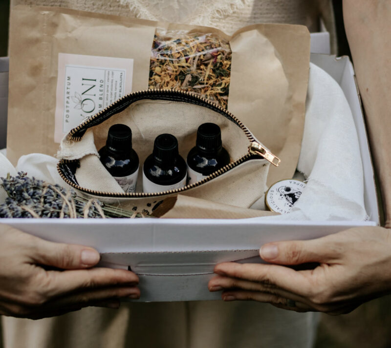 postpartum kit