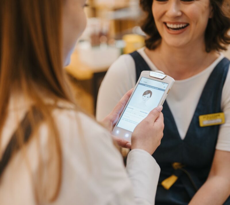 Loccitane uređaj za analizu stanja kože