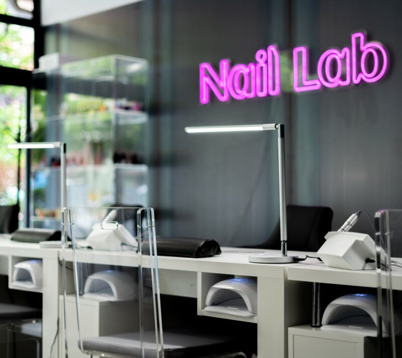 nail lab