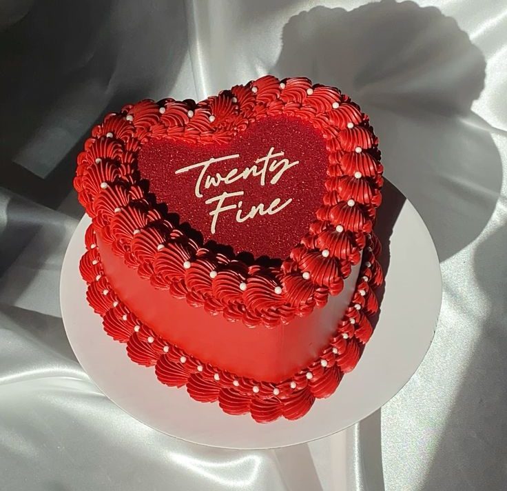 Duhovite rođendanske torte