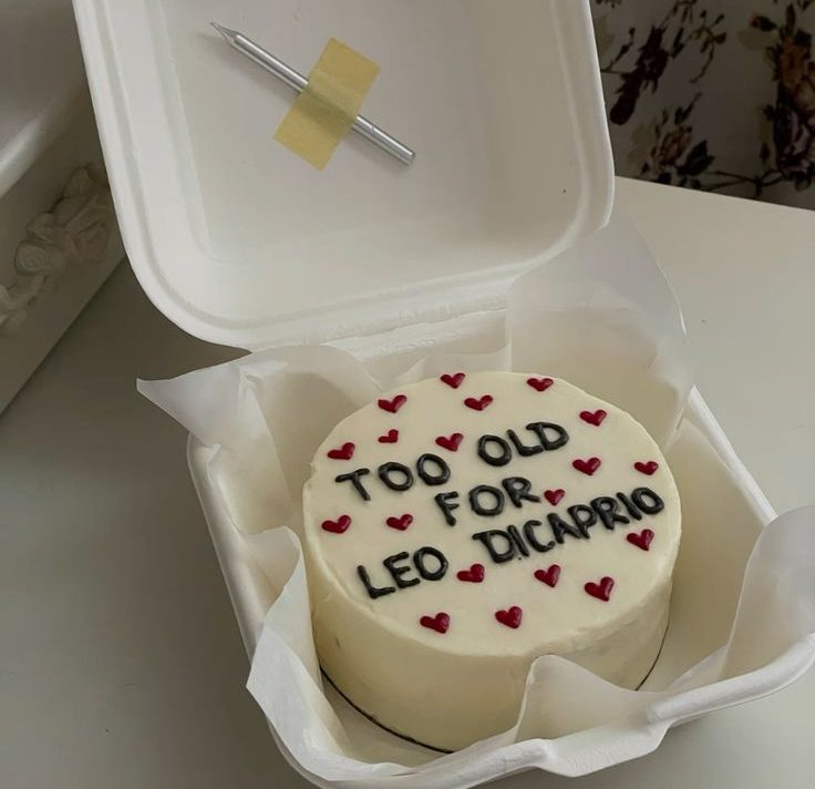 Duhovite rođendanske torte