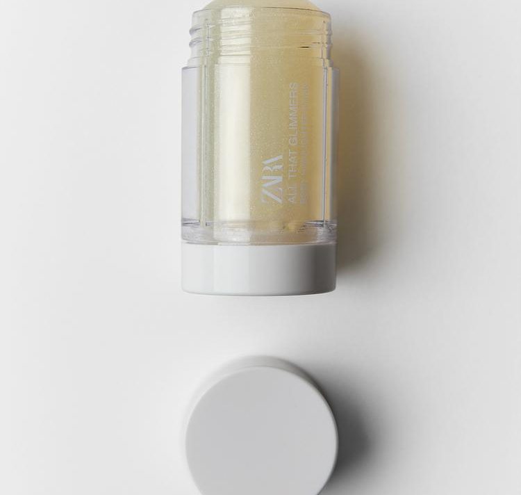 Zara svjetlucavo ulje za tijelo u sticku