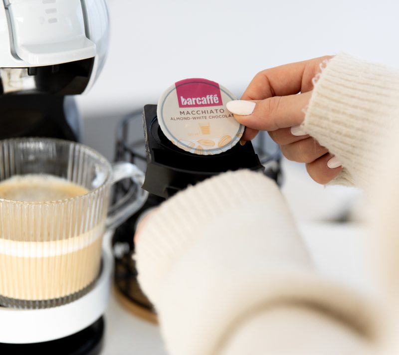 Barcaffe je predstavio Macchiato Almond-White Chocolate
