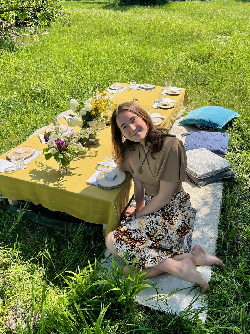 Ena svojim Mind Food okupljanjima redefinira naš odnos prema hrani i potiče svjesno jedenje