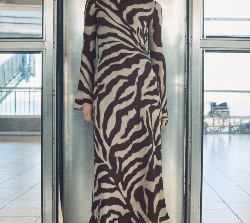Zebrasta Mango haljina