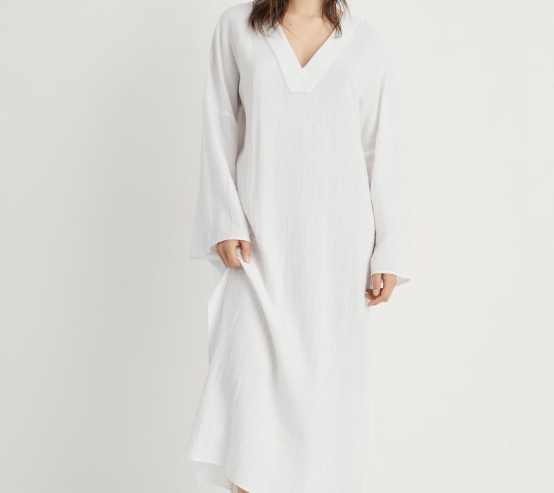 Kaftan modni trend 2025.