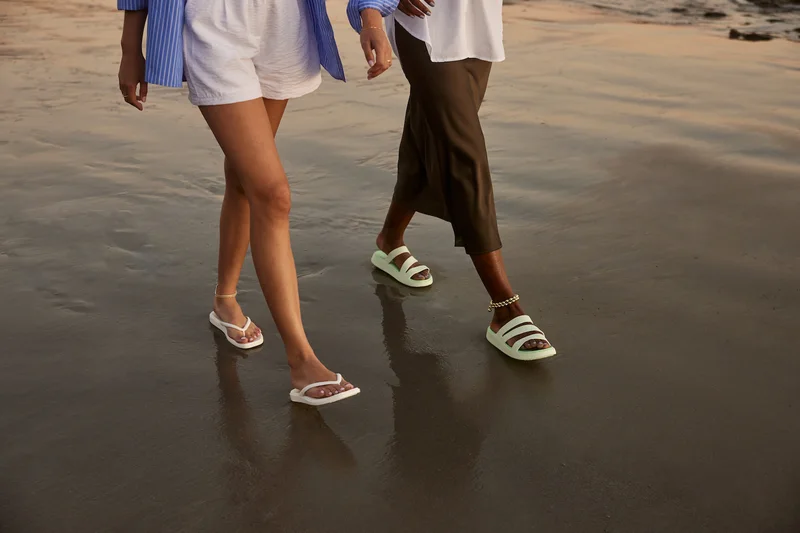 Modna opsesija: Crocs ljetne sandale koje svi žele nositi