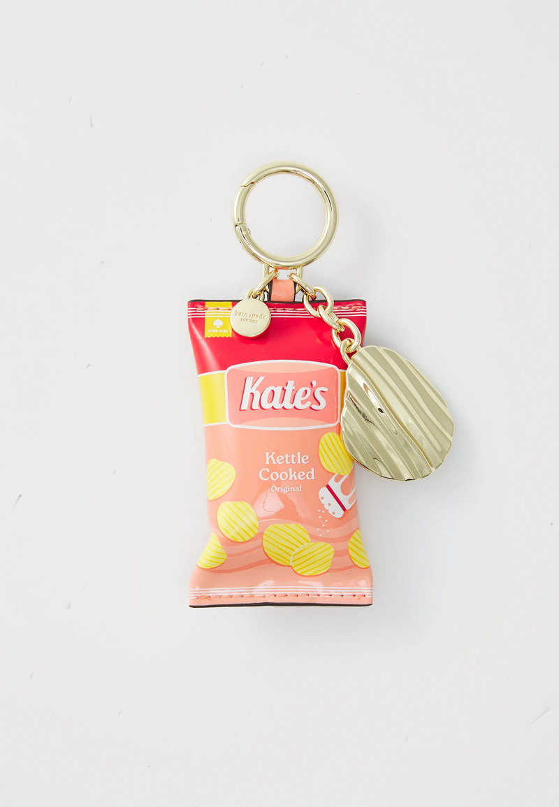 Zaboravite na Labubu: Izdvajamo chic privjeske za torbe