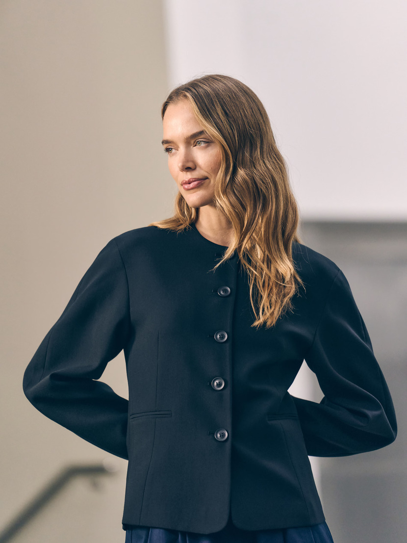 Reserved back to office kolekcija