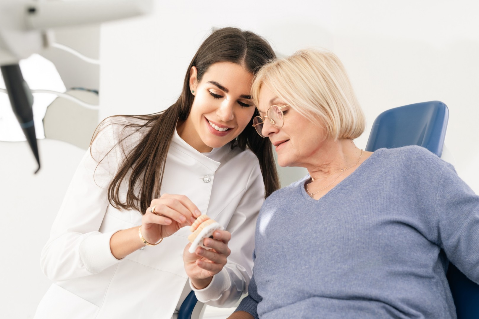 Sve što trebate znati o dentalnim implantatima i All-on-4 metodi