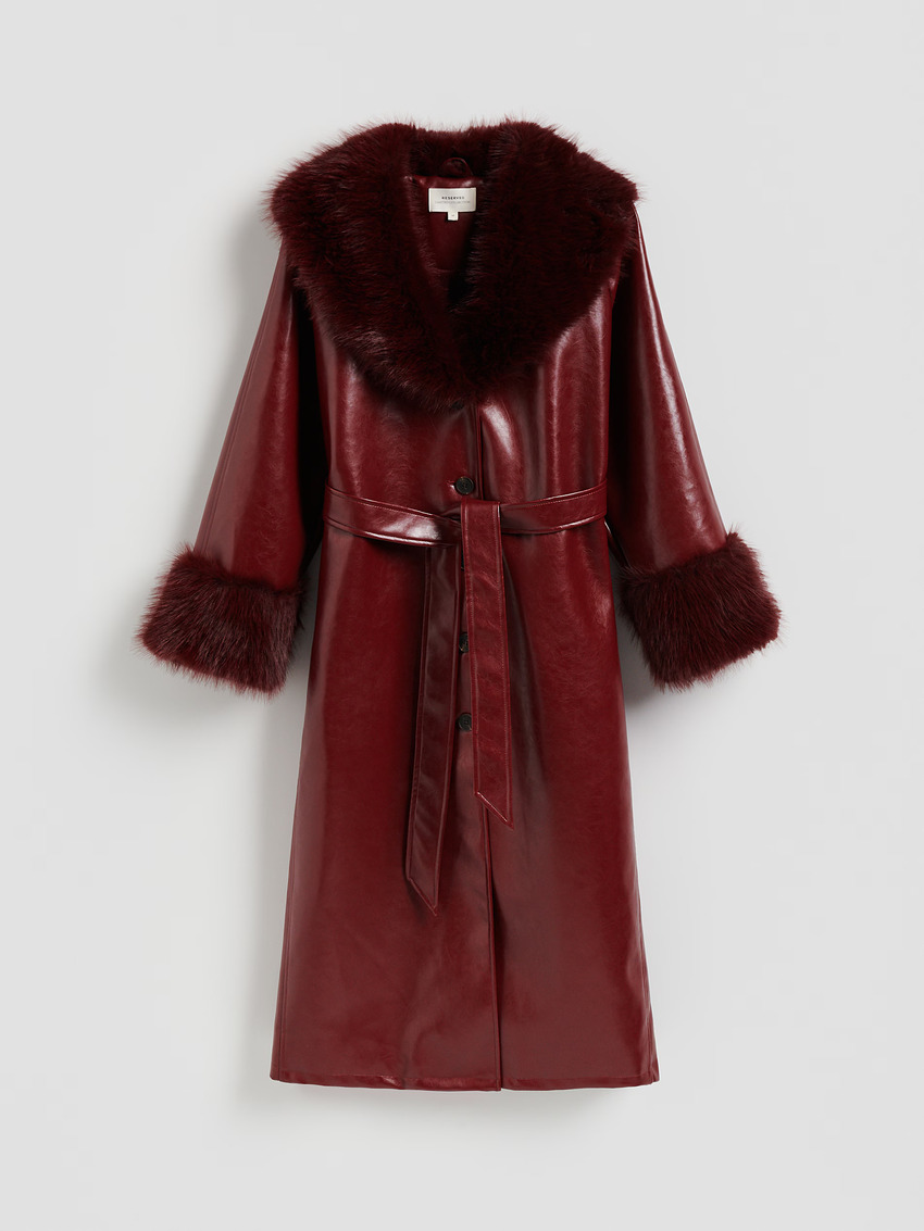 Reserved bordo kaput za jesen