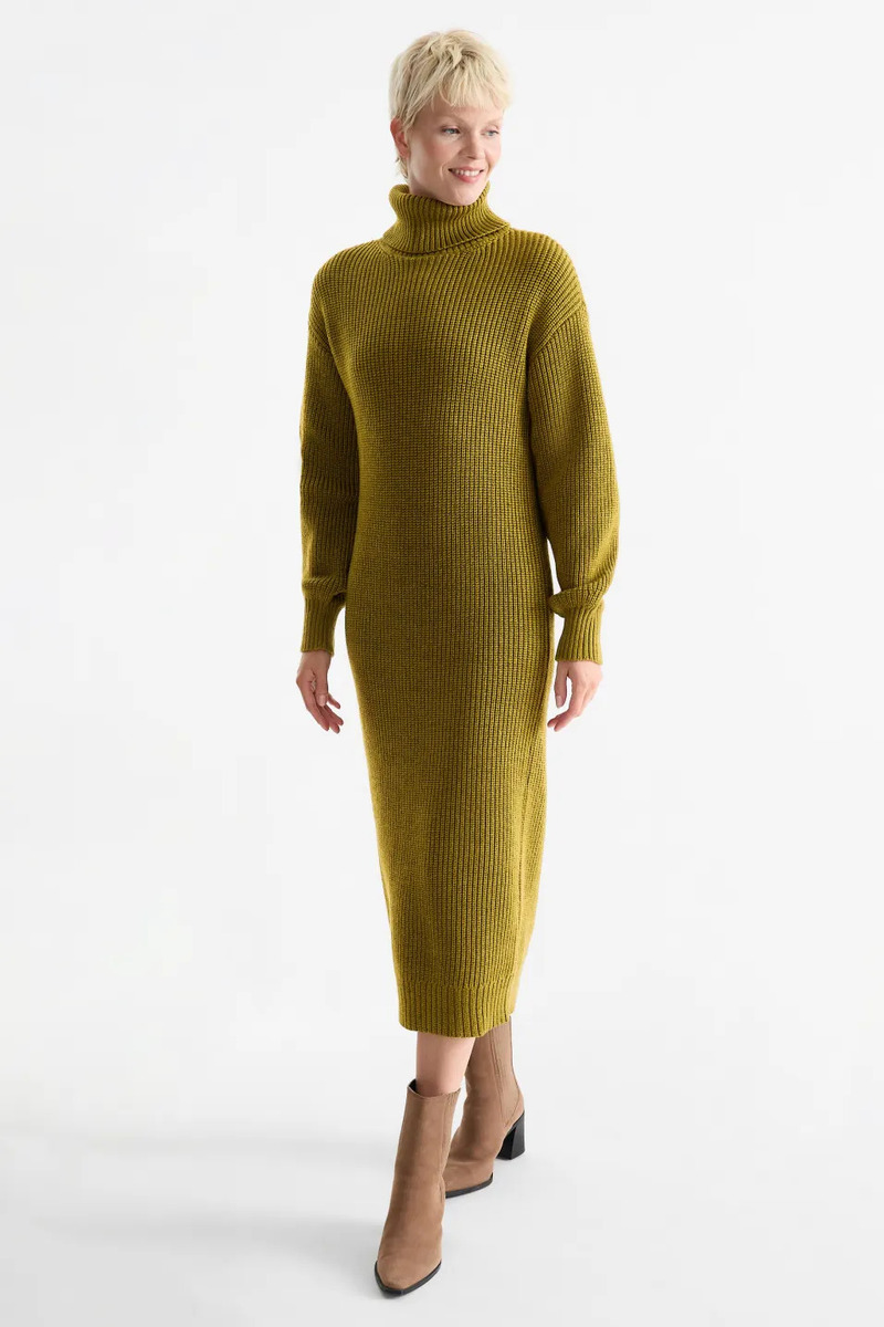 Najljepše pletene haljine za jesen 2025.