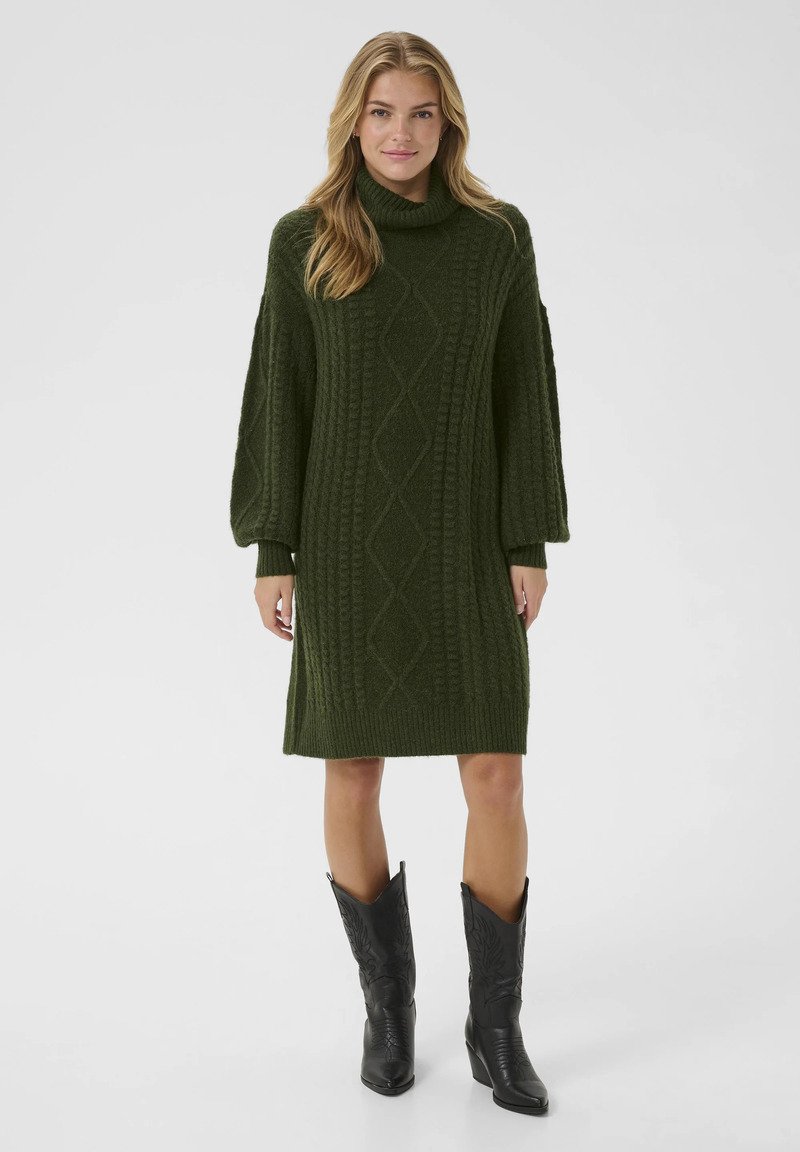 Najljepše pletene haljine za jesen 2025.