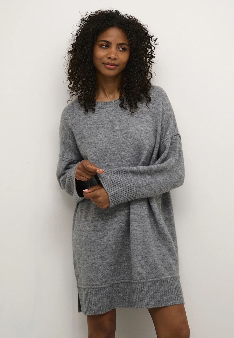 Najljepše pletene haljine za jesen 2025.