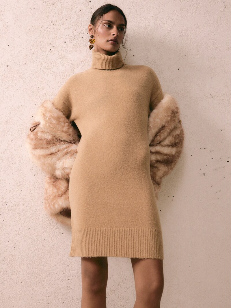 Najljepše pletene haljine za jesen 2025.