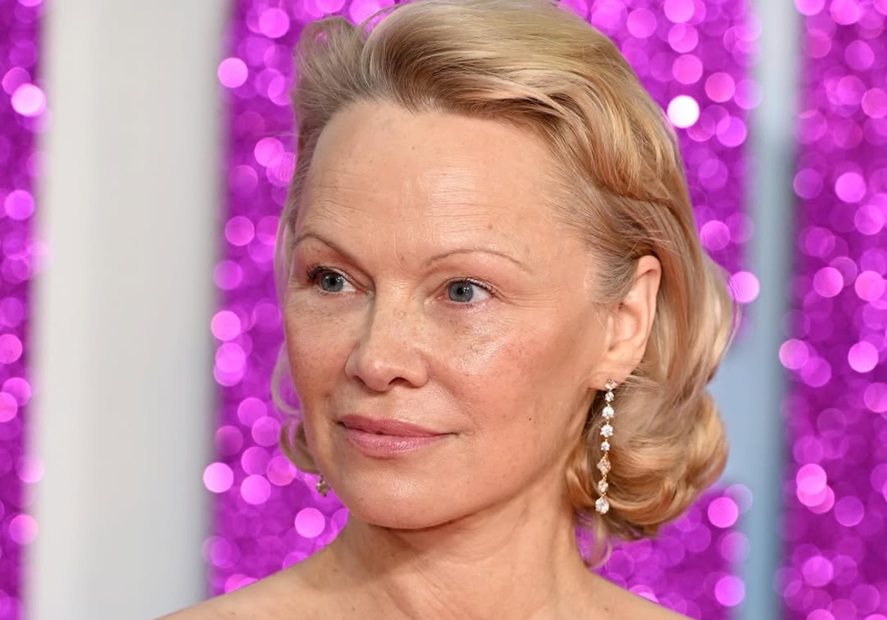 Pamela Anderson nova boja kose