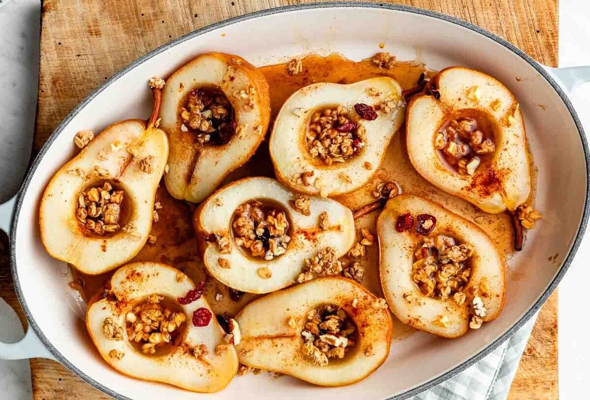 Zapečene kruške s cimetom