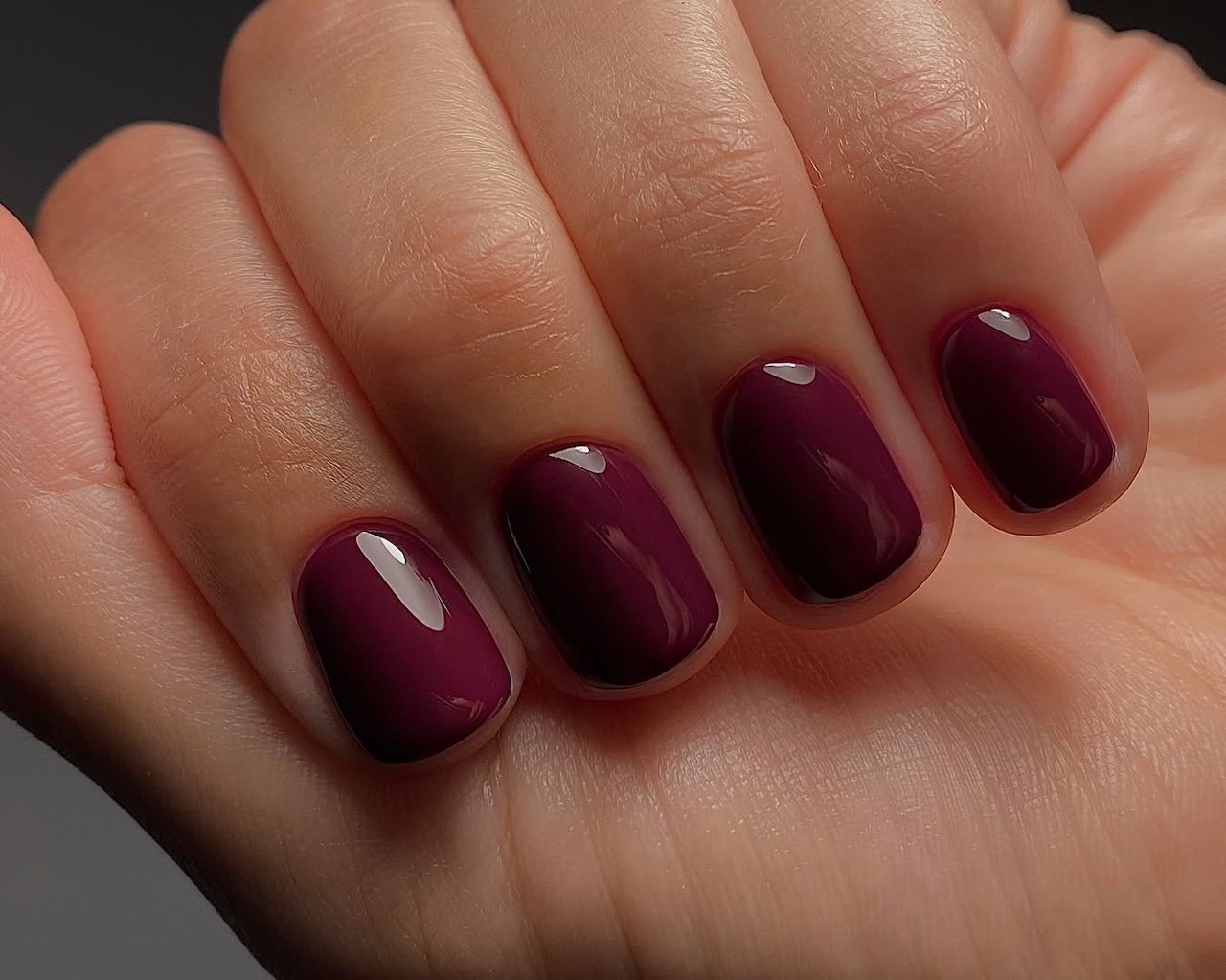 burgundac lakovi za nokte