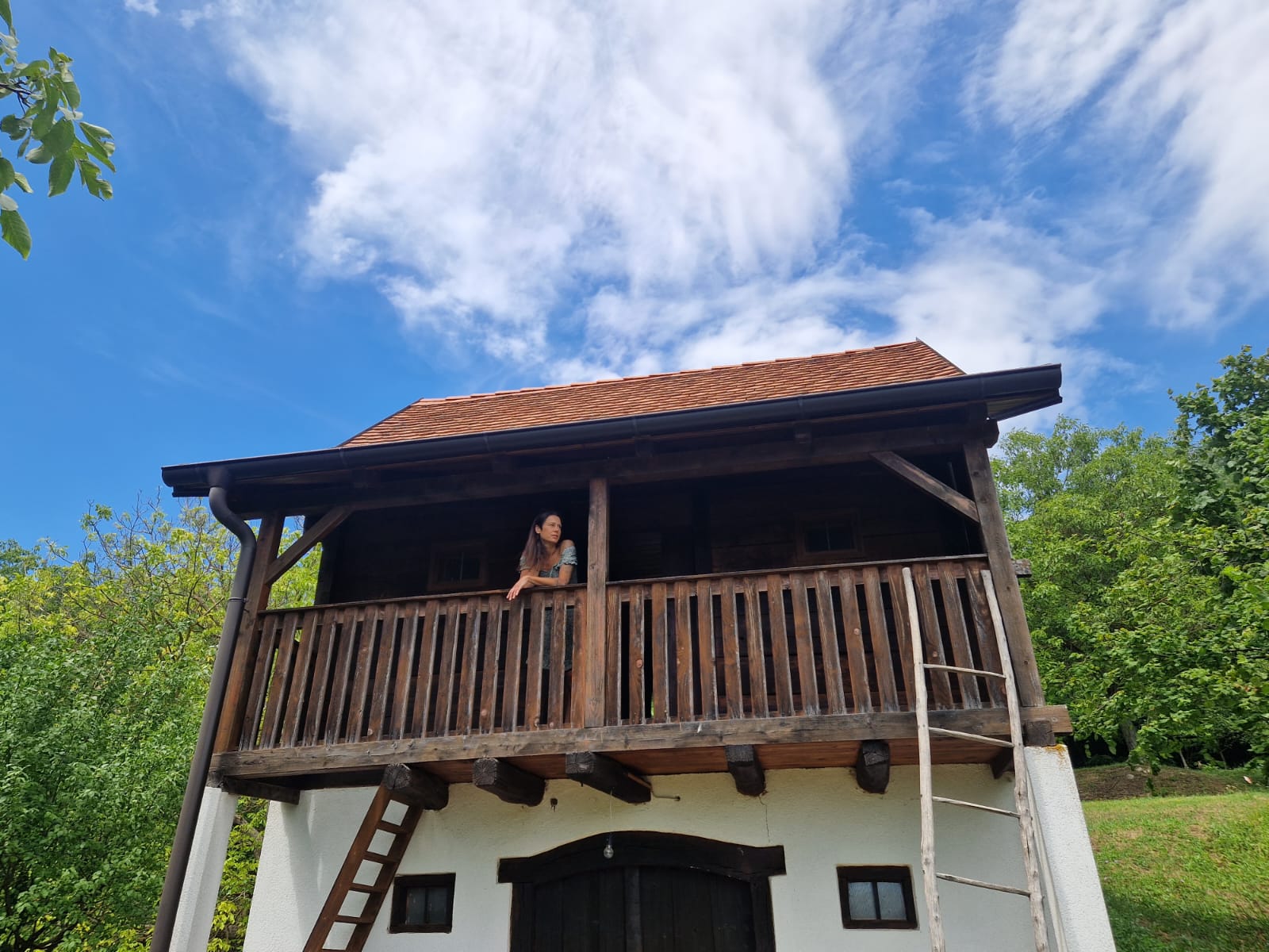 Iva Hanzen o preseljenju iz grada na selo i životu u šumi