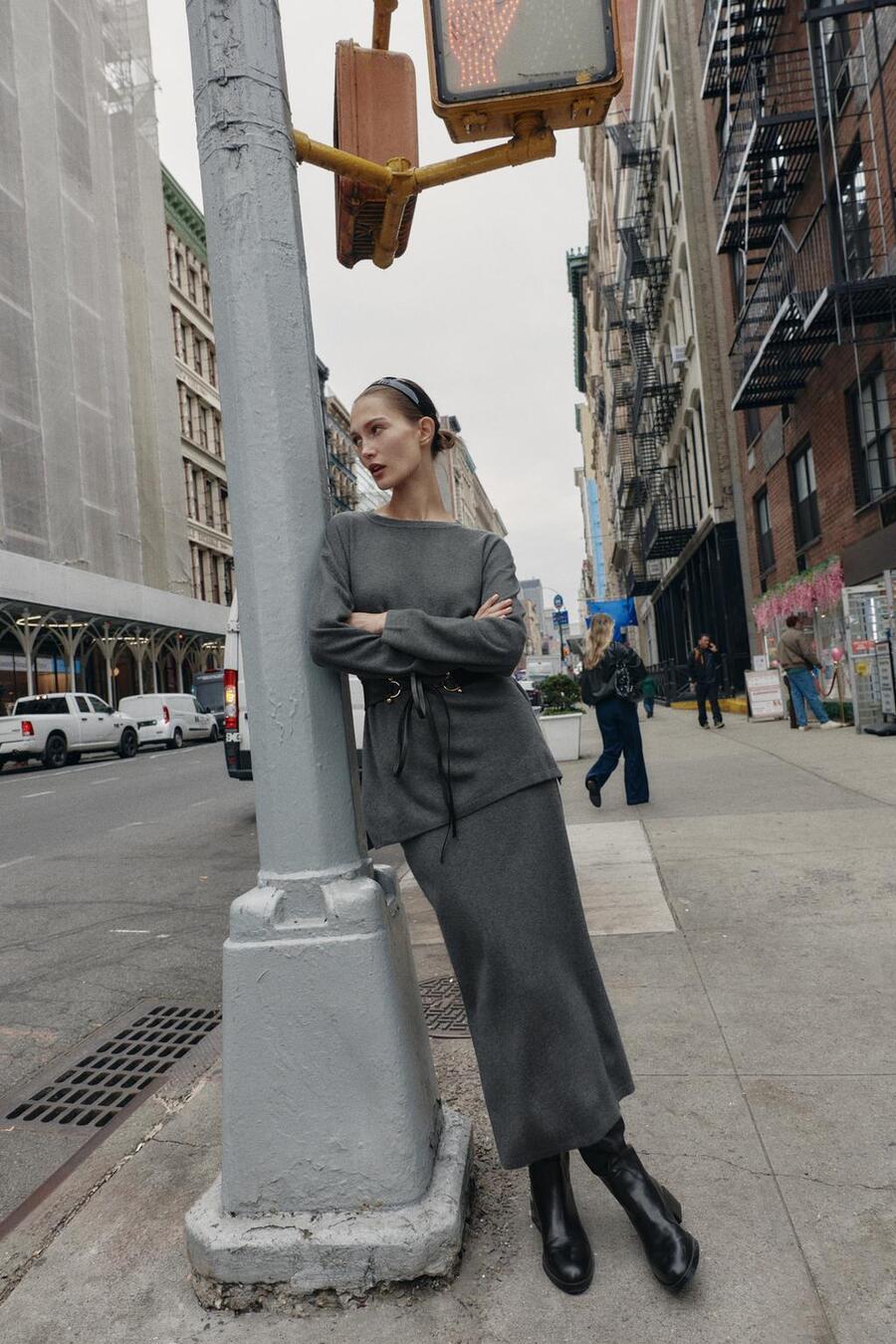 Siva midi suknja iz Zare Black Friday