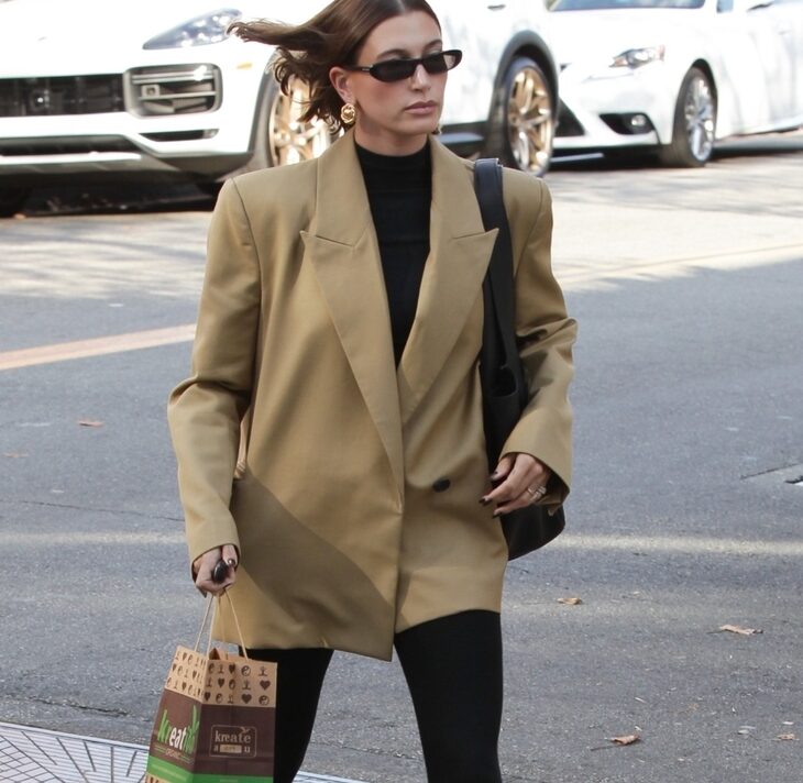 Ove “zastarjele” tajice koje obožava i Hailey Bieber ponovno su u modi