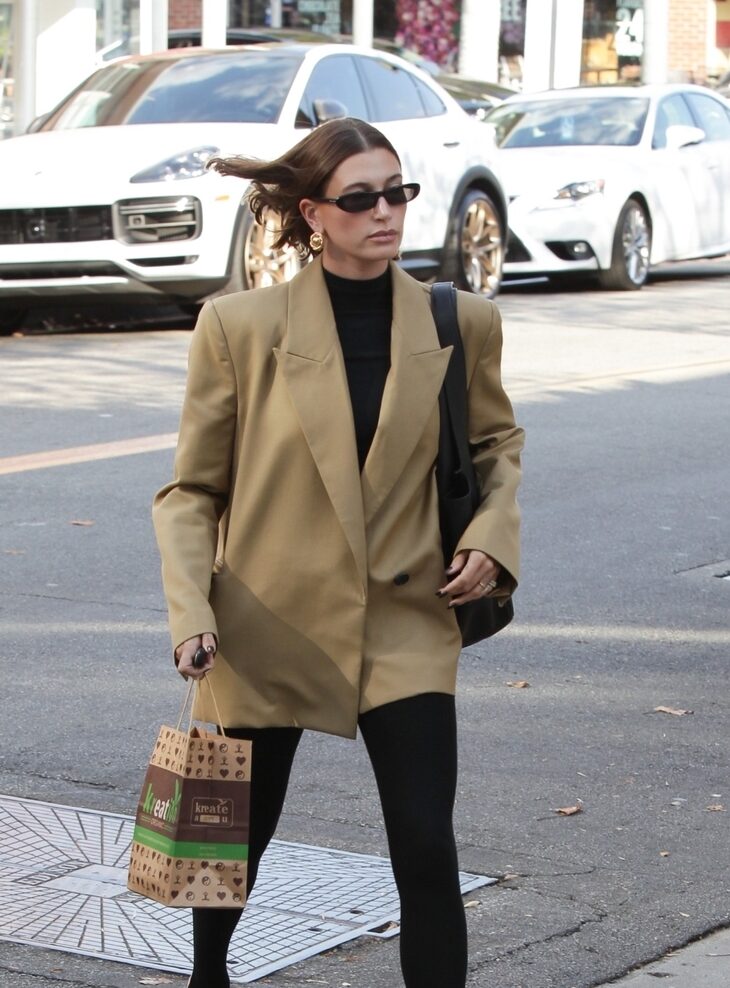 Tajice s trakom trend