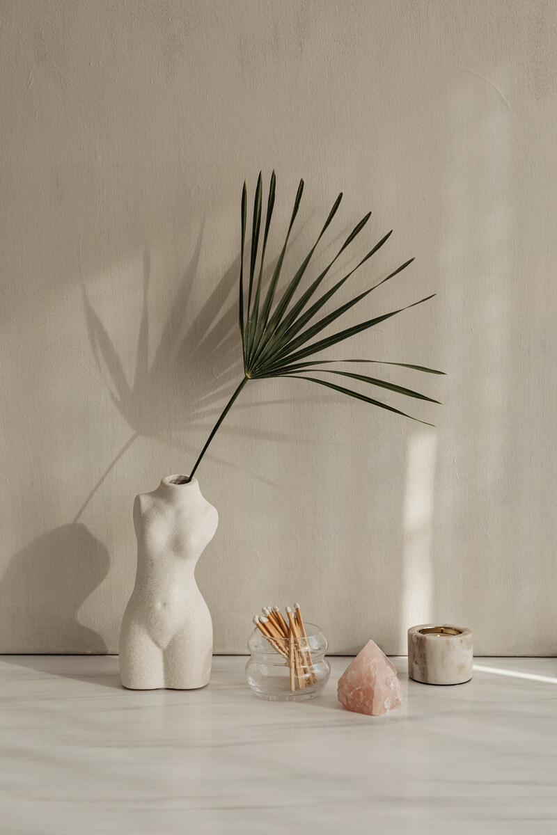 Joga poze protiv nadutosti