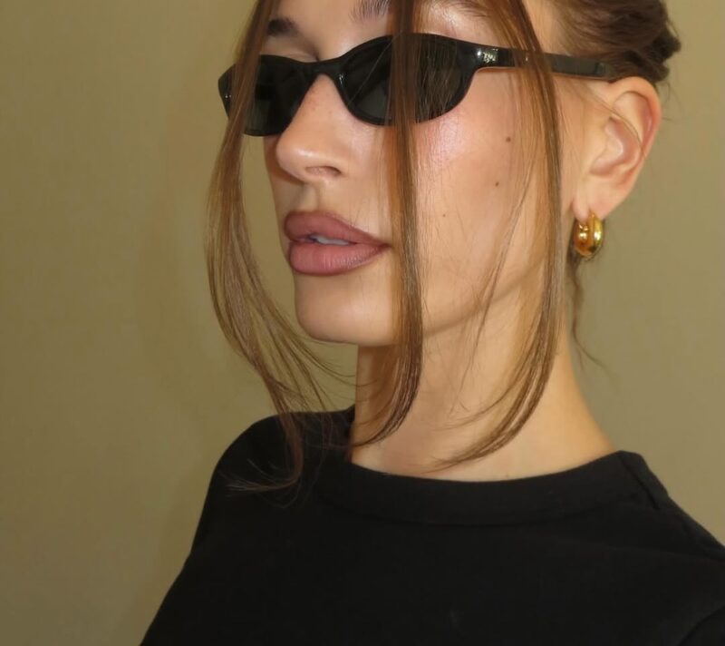 Frizura iz 90-ih ponovno je hit – nose je Hailey Bieber, Olivia Rodrigo i Anastasia Karanikolaou