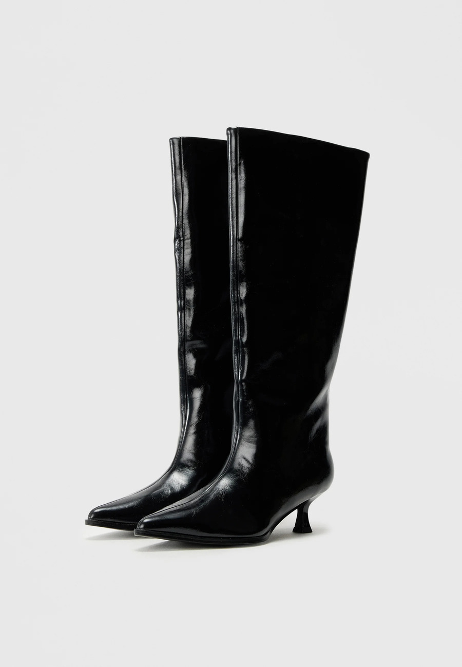 Čizme s kitten potpeticom