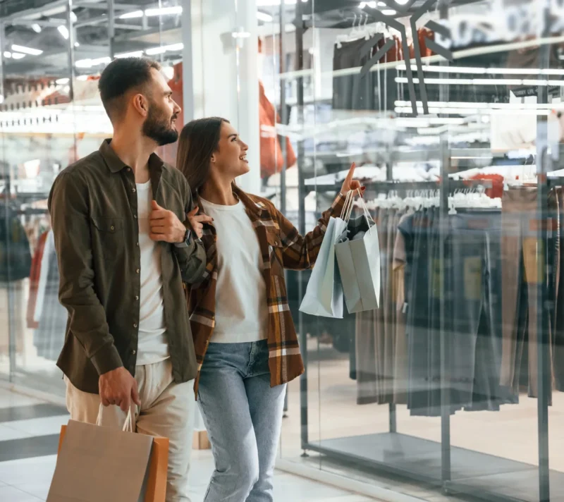 Odabrani modni komadi sniženi su u XYZ Concept Storeu