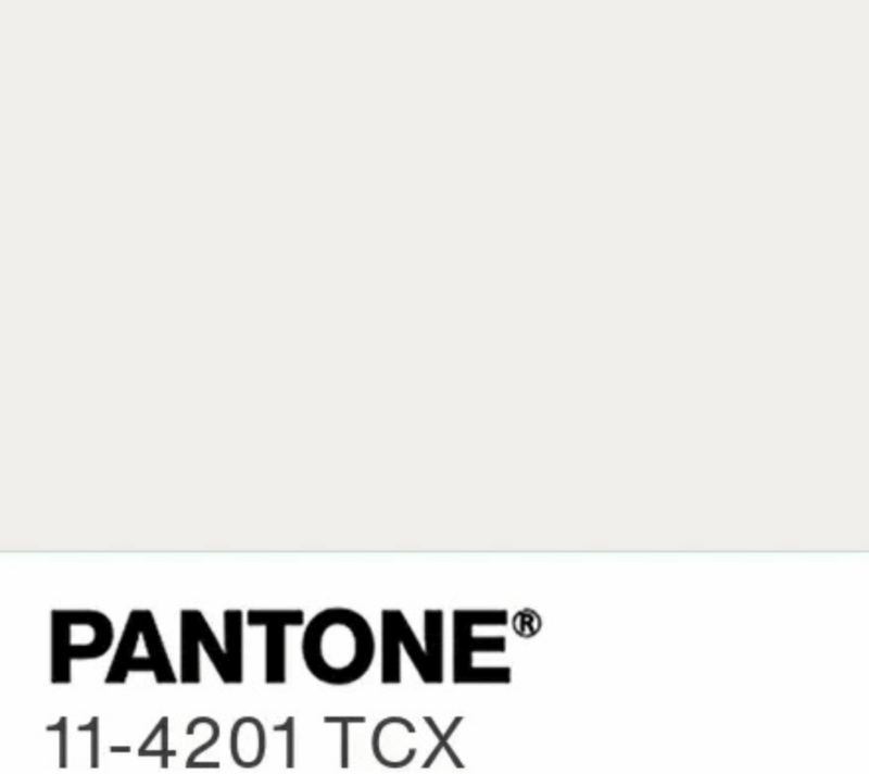 cloud dancer pantone boja godine