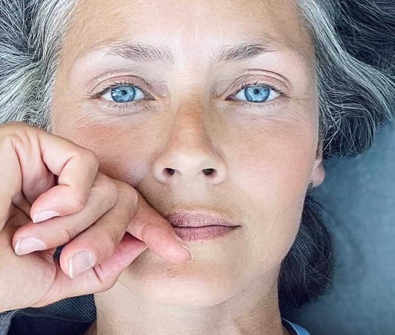 Ostavljate li svjež ili umoran dojam? Odabir prave nijanse olovke za sijede obrve čini drastičnu razliku