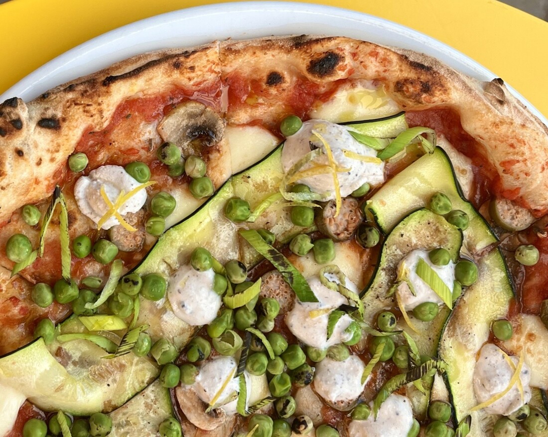 Pizza od zrnatog sira