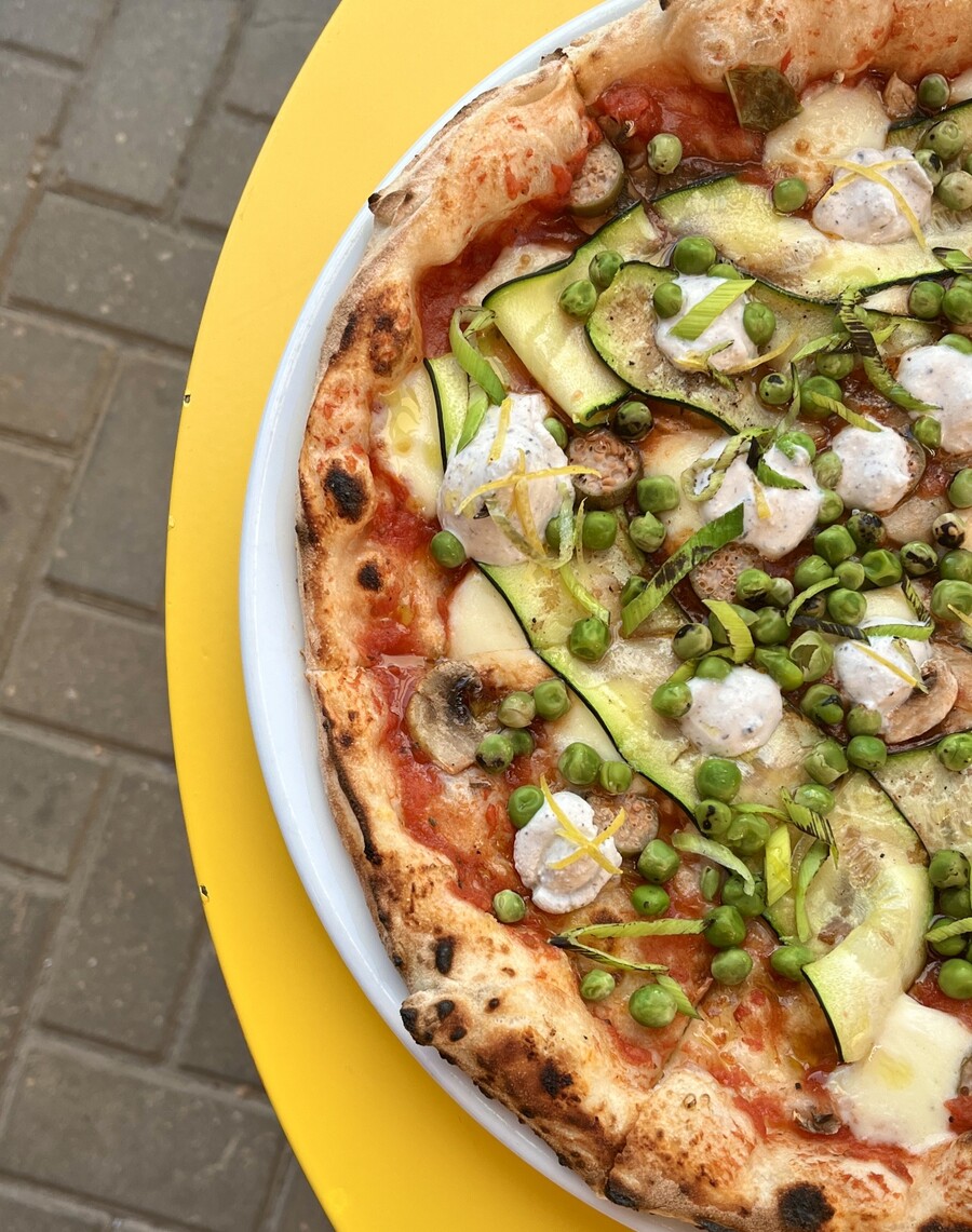 Pizza od zrnatog sira