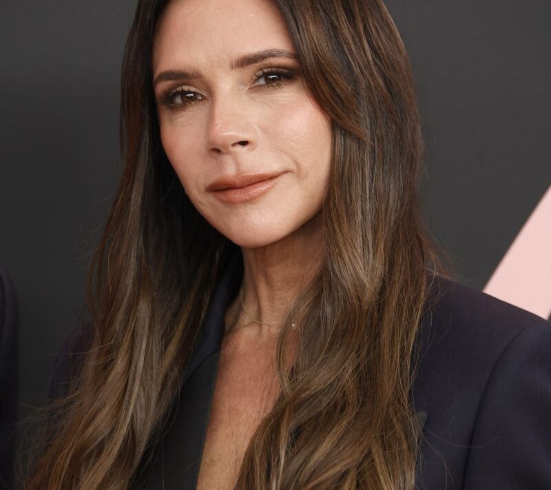 Victoria Beckham otkrila kako našminkati oči u njezinom prepoznatljivom smokey eye stilu