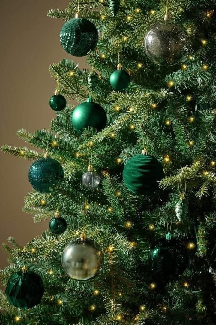 Ukrasi za božićno drvce