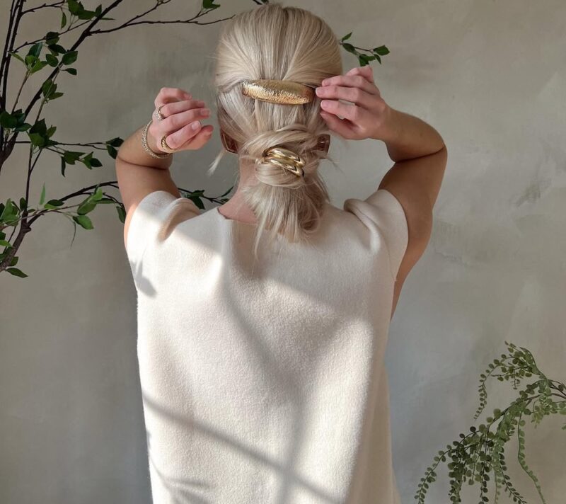 “Hair inspo”: 6 uredskih punđi koje spašavaju jutro kad kosa ne sluša