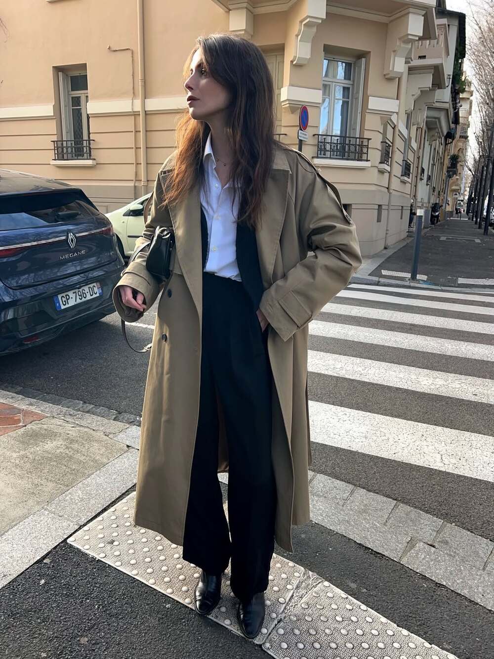 5 basic komada koje parižanke imaju u svojoj garderobi