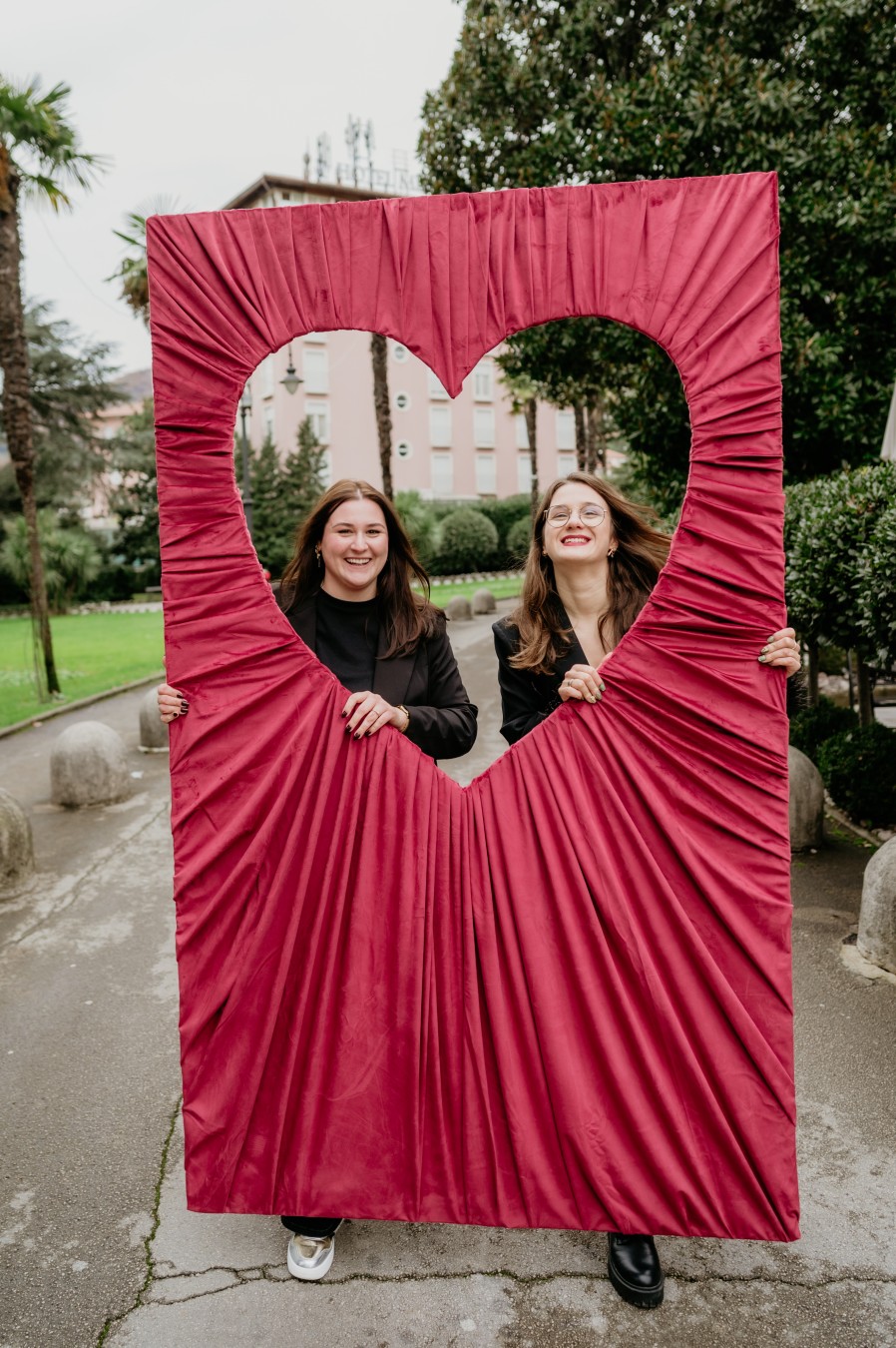 DEYT su prve kartice za solo dejtanje