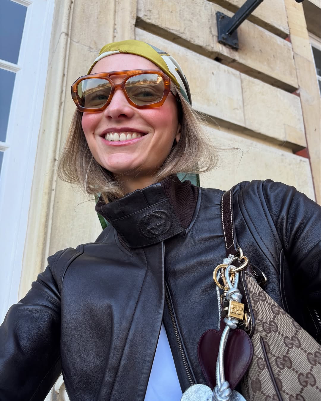 1 komad na 10 načina kožna jakna