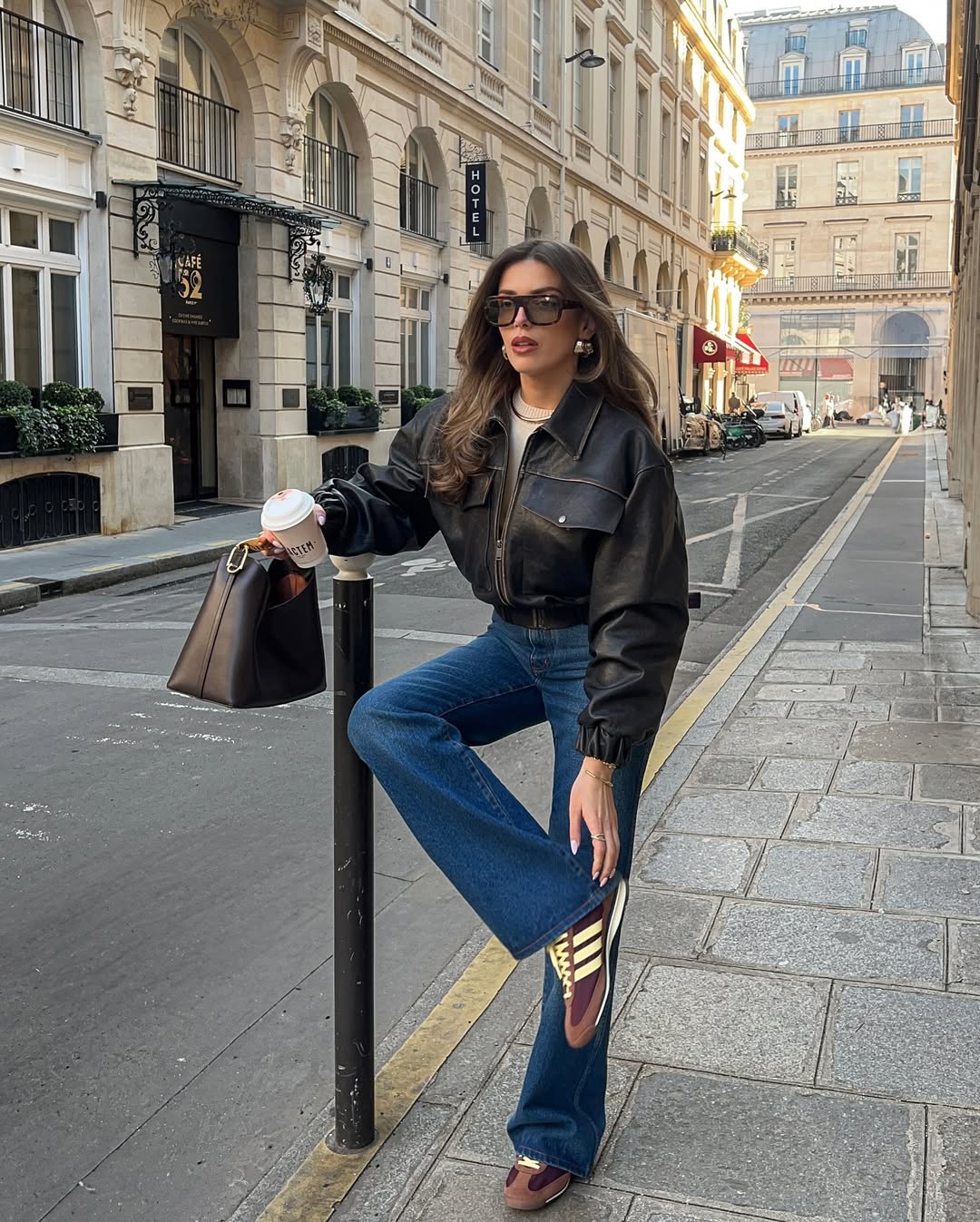 1 komad na 10 načina tamne traperice