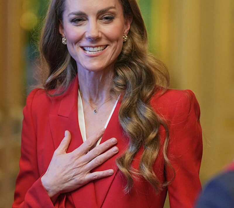 Što se dogodilo s noktima Kate Middleton? Jedna fotografija srušila je internet i pokrenula lavinu uvreda