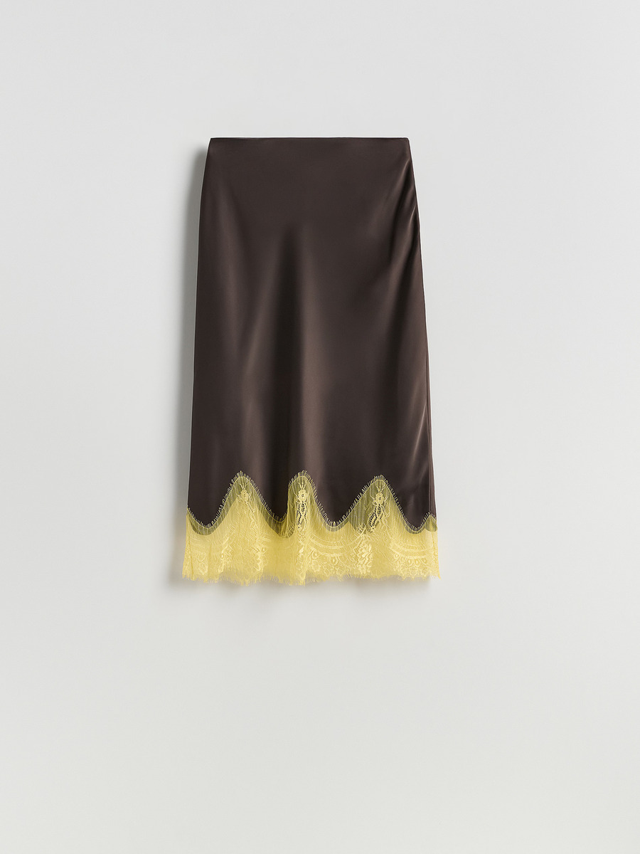 Reserved elegantni čipkasti komplet