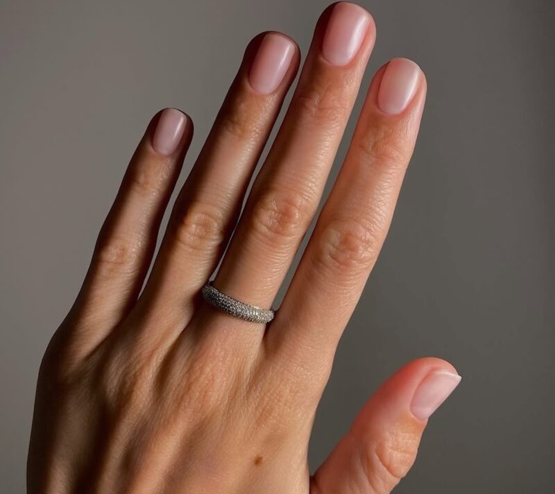 Pariški filter za nokte: manikura sezone uz koju ruke izgledaju njegovano i sofisticirano