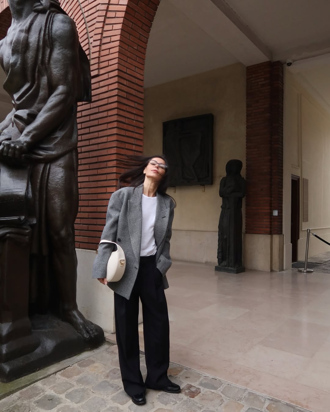 1 komad na 10 načina sivi sako