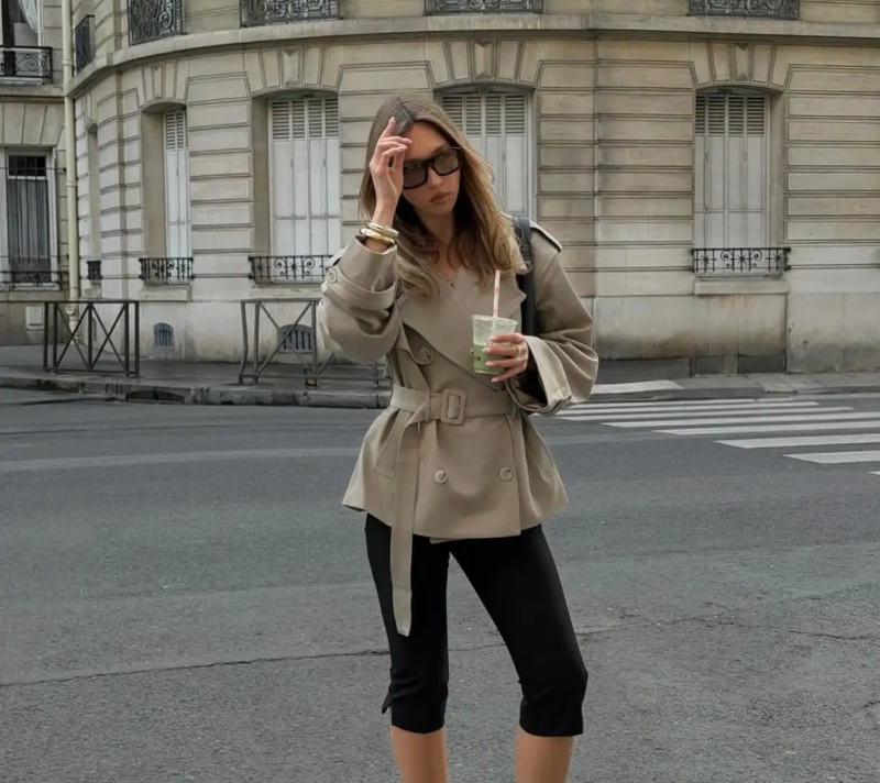 1 komad na 10 načina: kako kombinirati crne capri hlače