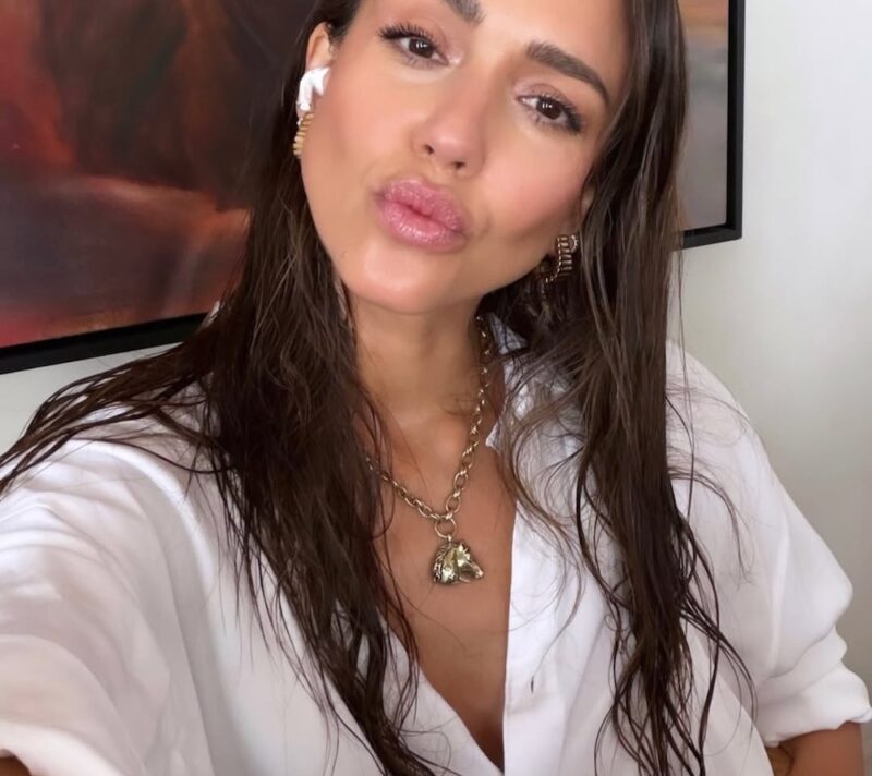 Njega kože koja osvaja svemir: losion Jessice Albe bio je na mjesecu