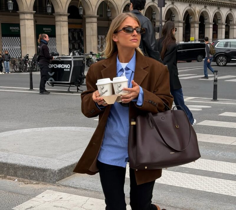 10 outfita koji dokazuju da kombinacija smeđe i crne može izgledati odlično